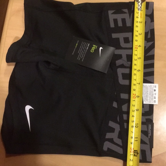 Brand New Nike Pro - Picture 8 of 8